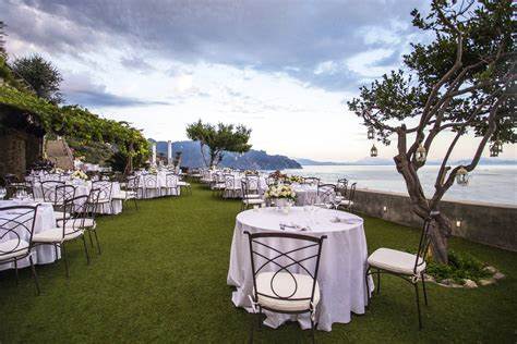 Garden table setup Amalfi