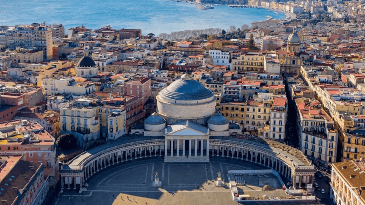 Naples Piazza E Lungomare